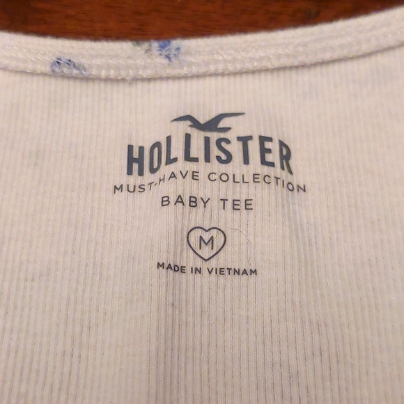 Hollister Floral Baby Tee - Picture 6 of 10